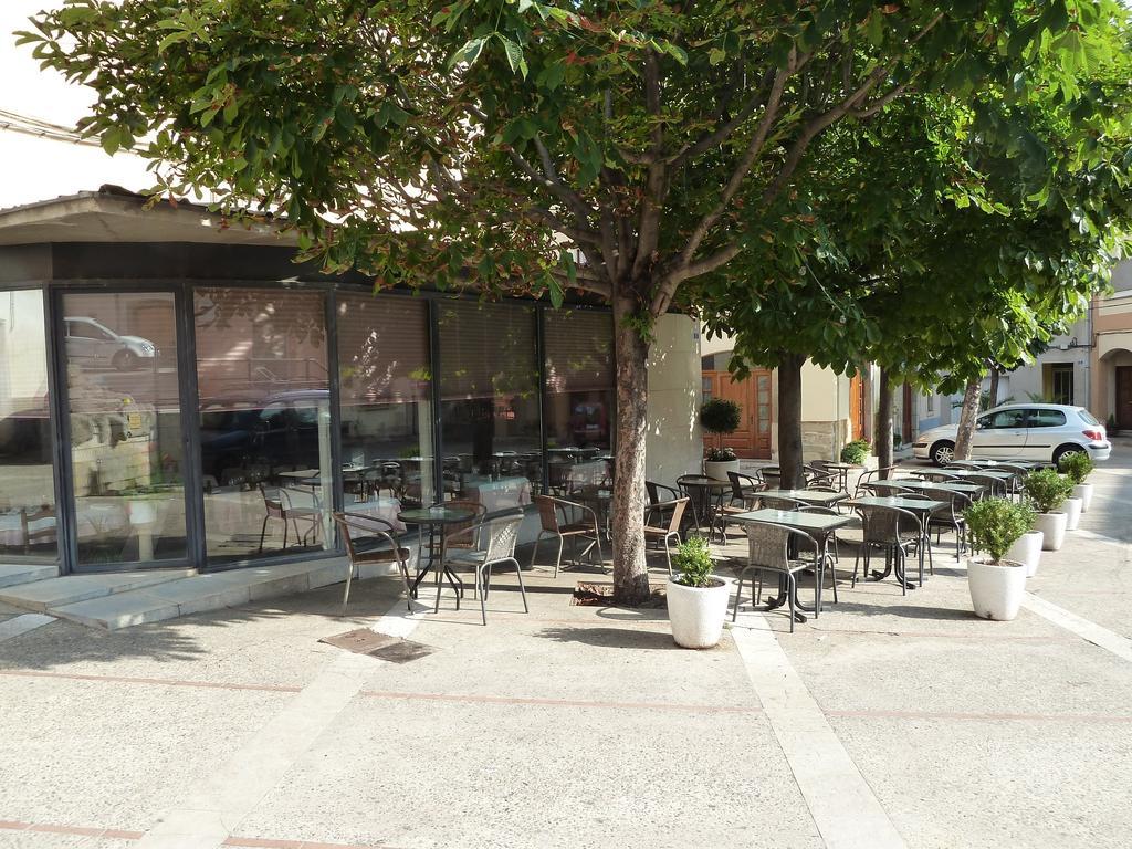 Hotel Restaurant Fonda Giralt Amer Exterior foto