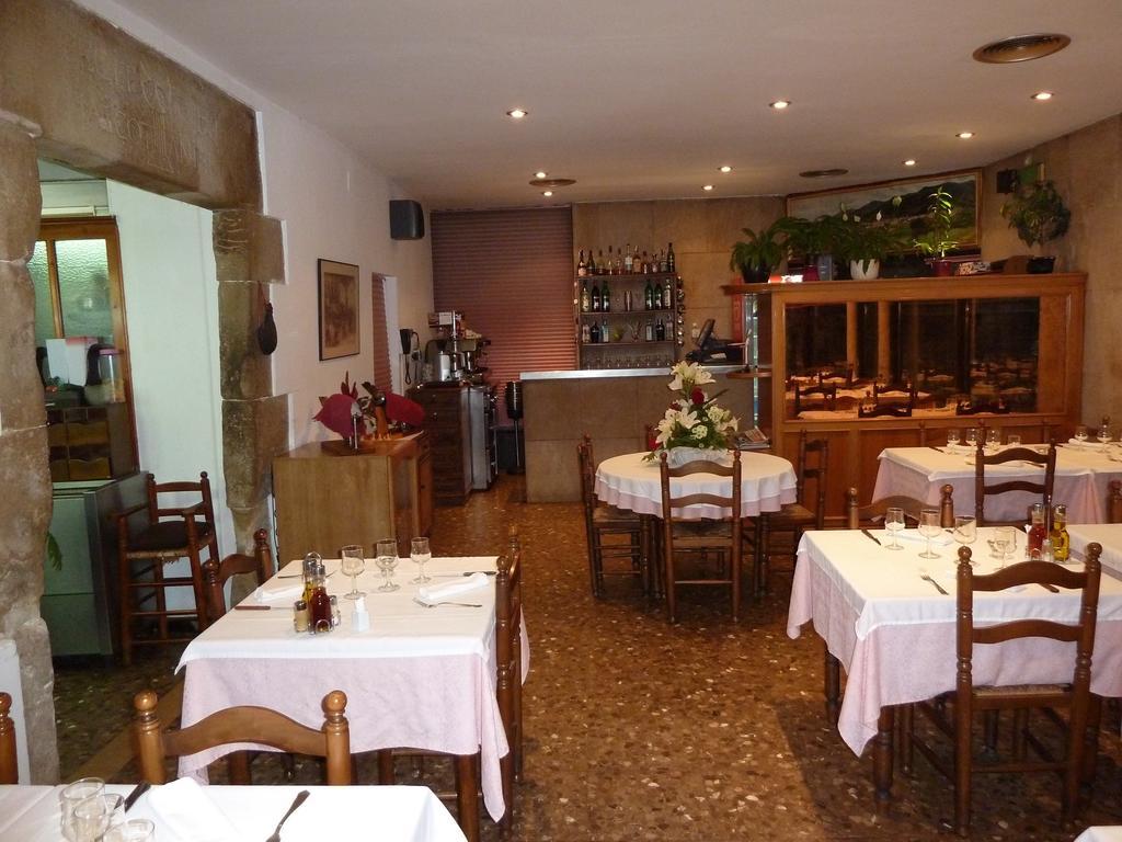 Hotel Restaurant Fonda Giralt Amer Exterior foto