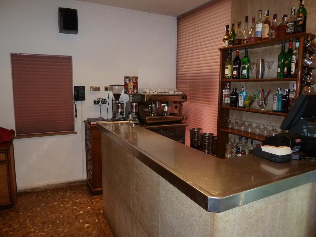 Hotel Restaurant Fonda Giralt Amer Exterior foto